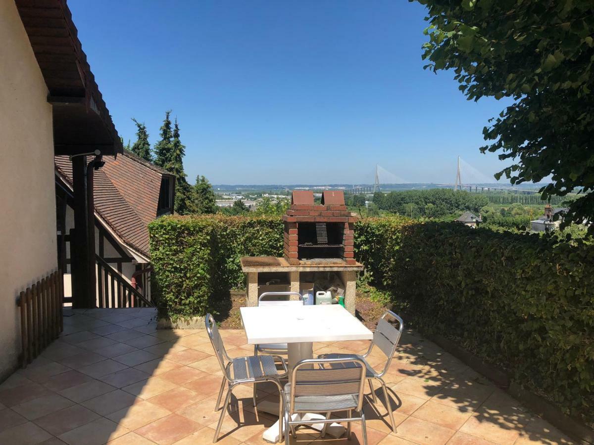 Aux Lettres Du Lavoir La Rivière-Saint-Sauveur Esterno foto
