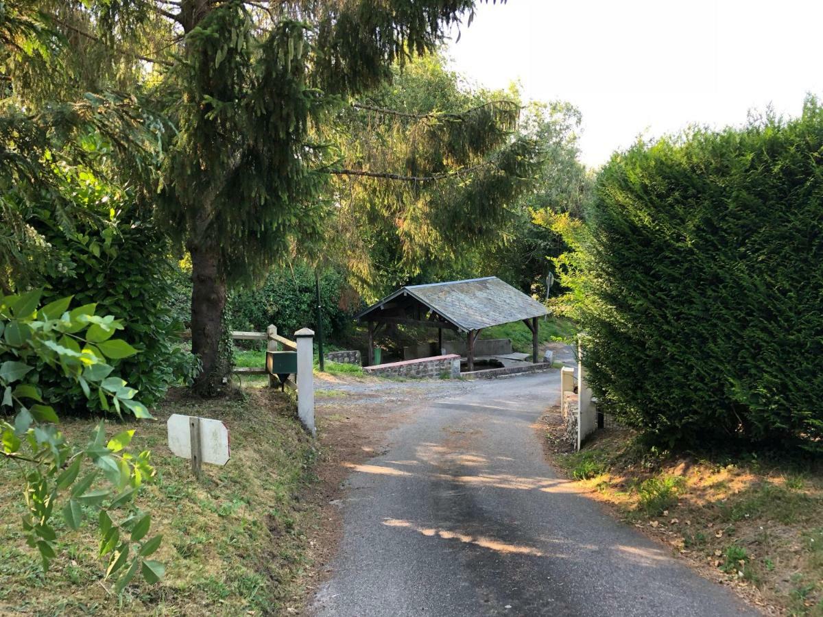 Aux Lettres Du Lavoir La Rivière-Saint-Sauveur Esterno foto