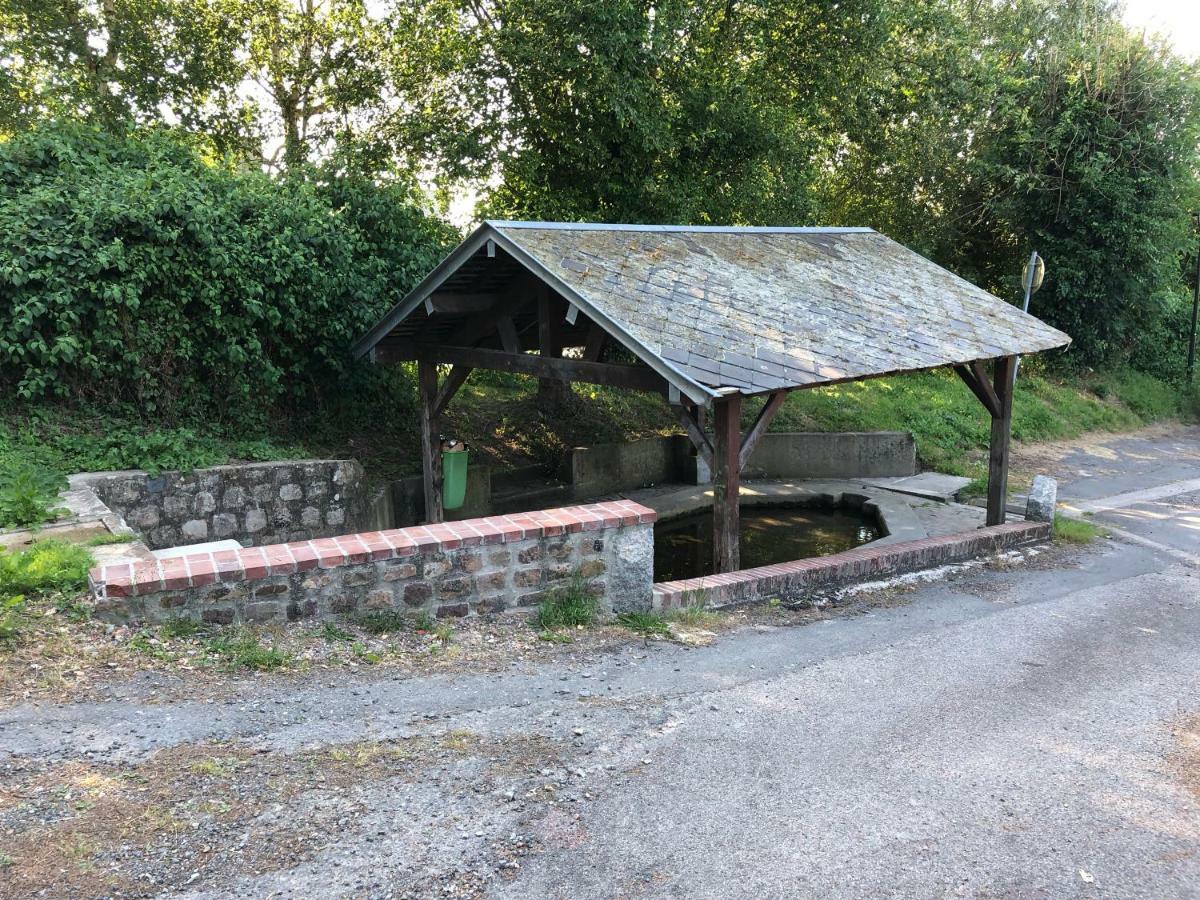 Aux Lettres Du Lavoir La Rivière-Saint-Sauveur Esterno foto