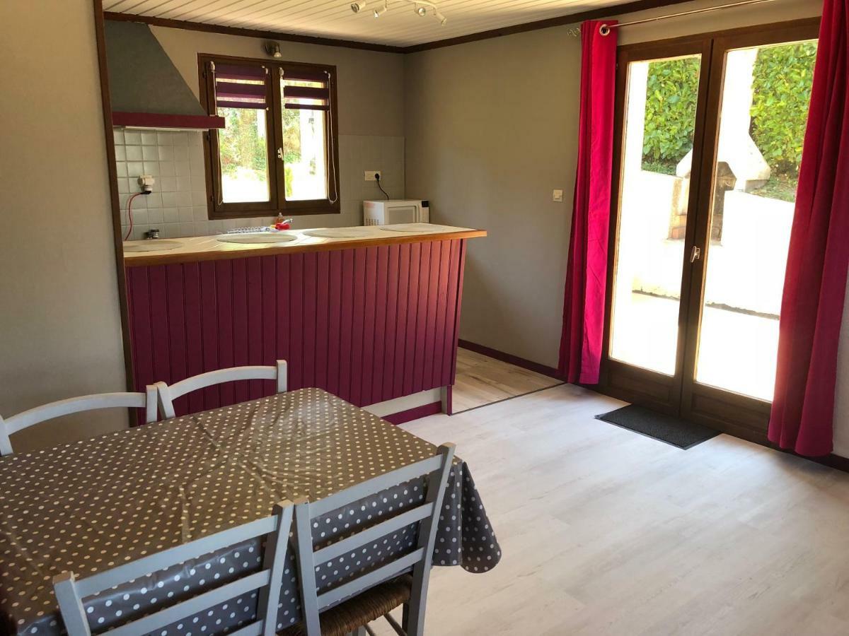 Aux Lettres Du Lavoir La Rivière-Saint-Sauveur Esterno foto