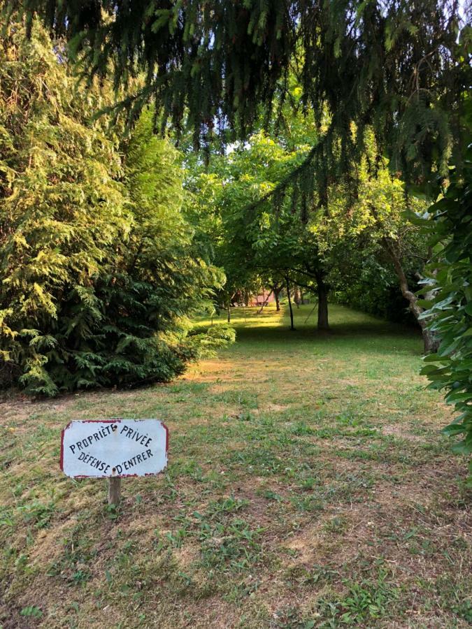 Aux Lettres Du Lavoir La Rivière-Saint-Sauveur Esterno foto